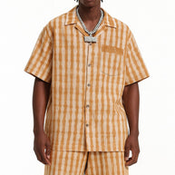 neckline shirt with knee shorts